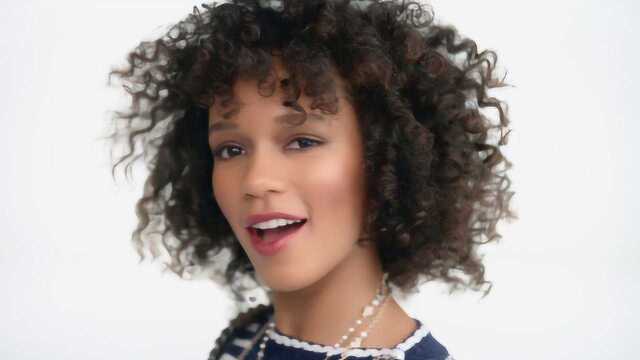 Taylor Russell 演绎香奈儿19手袋广告影片