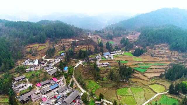 湖北咸丰县坪坝营龙王庙村天鹅池曹家大院