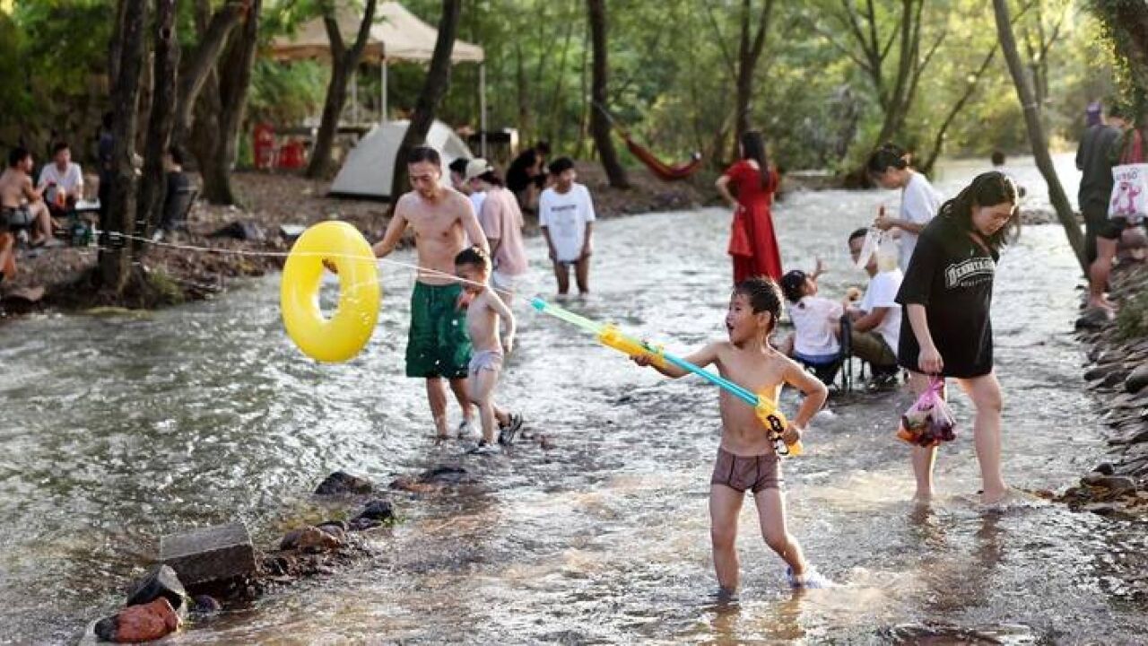 水深不过膝盖!到浙江东阳浪坑溪“清凉一夏”