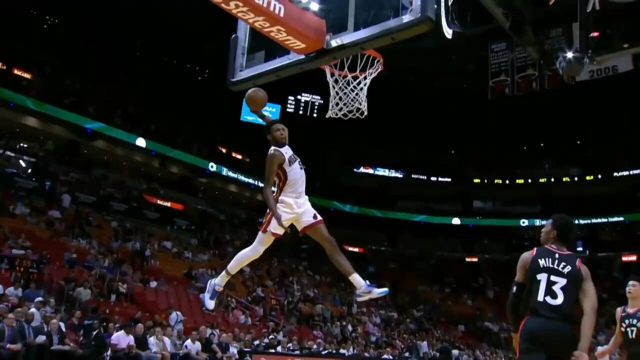 Slam Dunk!血脉喷张的扣篮时刻,瞬间点燃全场