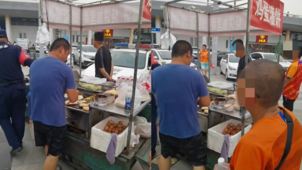 济南街头现新型“移动煎饼摊”,城管移动老板煎饼 ,网友:强者永不抱怨环境