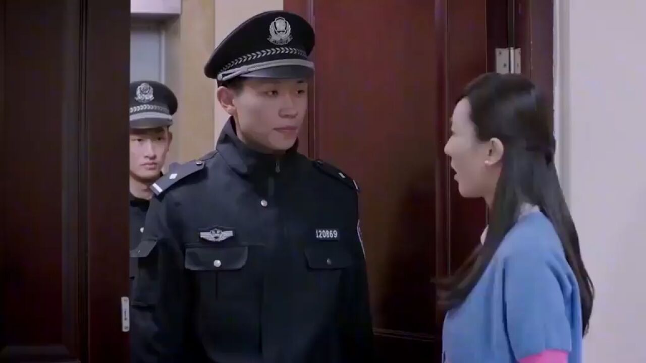 丈母娘报警抓女婿,老实女婿拿出证件后,警察:我们管不了