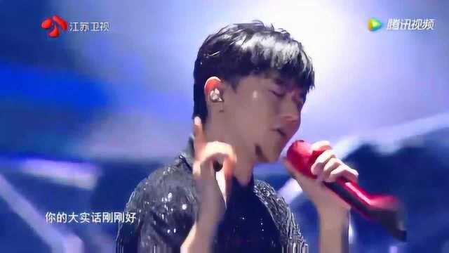 江苏卫视跨年演唱会:张杰一曲《无可救药》,现场高燃了