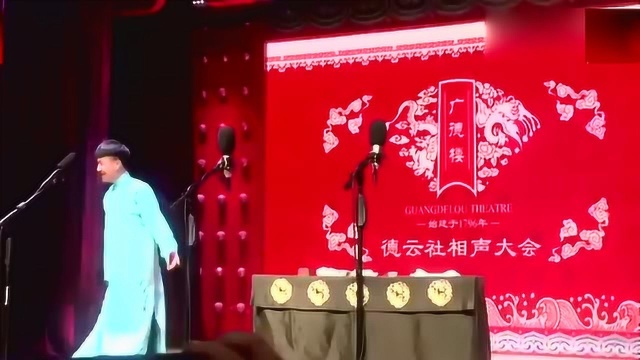 梅九亮,欢迎回家!梅梅说我两年没演出,今天是第一次,大家见谅