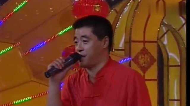 魏三现场演唱歌曲《人在世上飘》,深情演唱,动情好听!