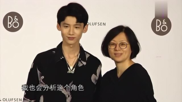 白敬亭王嘉尔互量体围比好身材 男艺人的修养也让人柠檬