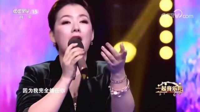 柏文演唱《暖暖》,歌词情真意切,近几年大火的歌曲!