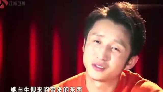 妻子去当主持人,邹市明全程跟随,对导演自称是她的助理