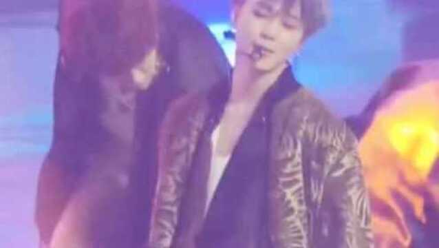 快来看看韩国男团,防弹少年团jimin的直拍,这只jimin超有魅力!