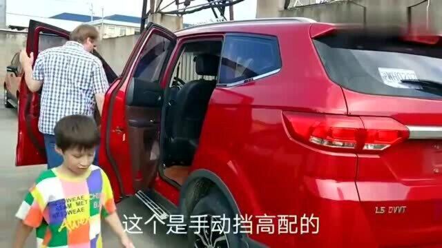 外国人在中国:德国人逛二手车交易市场,中外车价谁高谁低?