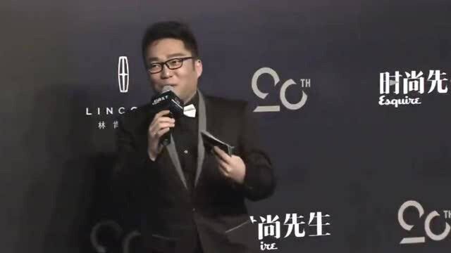 小包总酷雅礼服亮相红毯杨烁霸道硬汉雅痞气质迷人