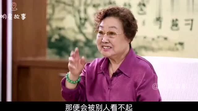 郭兰英27岁凭借我的祖国红遍了全国,90岁高龄上春晚再唱我的祖国!