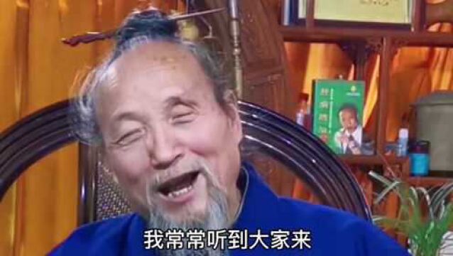 孩子的成长出现偏差是该把责任推给社会吗?