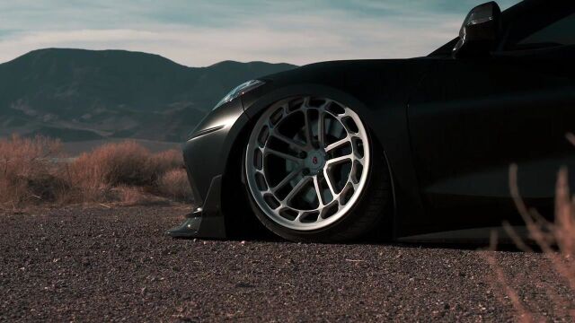 Bagged Corvette C8 Rips Up Desert  Vossen Forged LC2C1  SEMA 2021