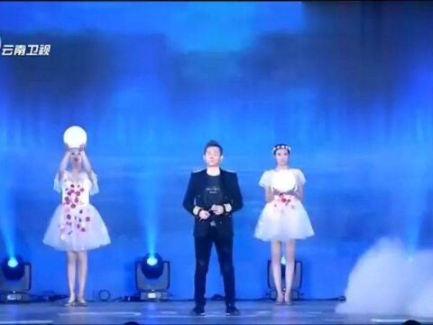 中国情歌汇:高音歌手张羽演唱《小小地球》,展现柔情的一面