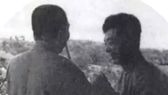 1959年唐杰忠拜刘宝瑞为师后,为培养他,刘宝瑞也成为他的陪衬