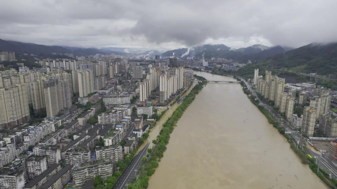 (电视通稿ⷥ›𝥆…ⷧ侤𜚩航拍直击暴雨下的三明市区