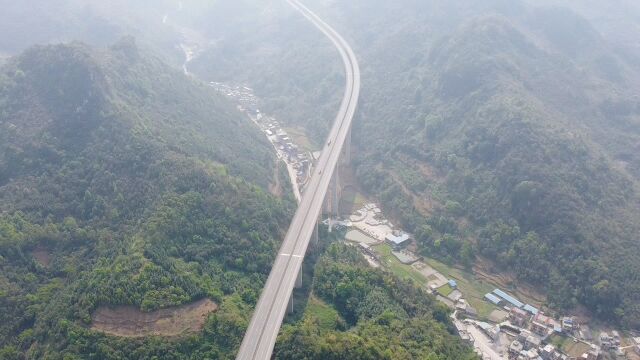 广西百色市那坡县,合那高速,百色那坡县