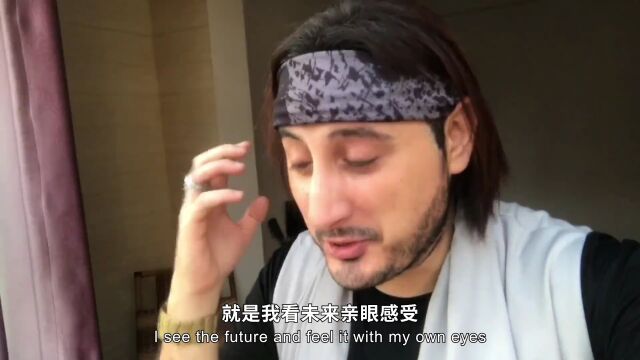 埃及小伙儿体验5G:“万物互联”不再是传说