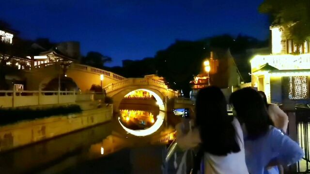 走进永庆坊,赏多彩夜景,品历史文化