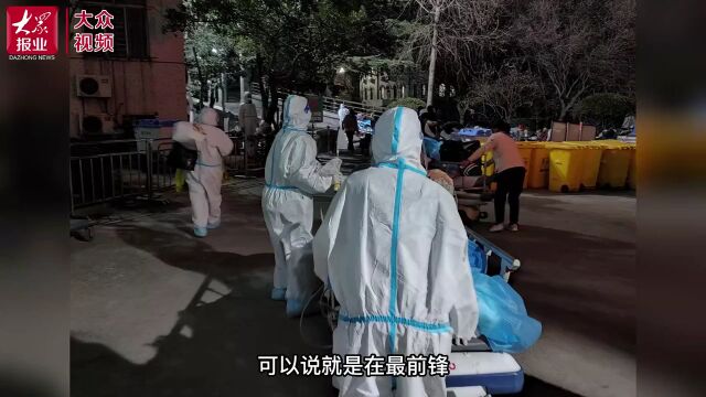 致敬一线医护|山大齐鲁医院急诊科医生团队:我们很“坚挺”