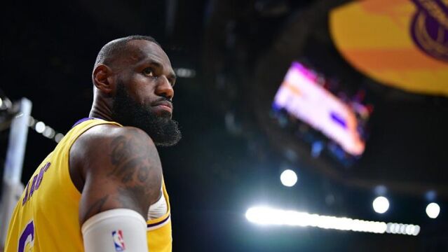 西部最新形势：詹姆斯复出湖人输球跌至第九 鹈鹕躺赢至第八 勇士第六不稳 独行侠难了