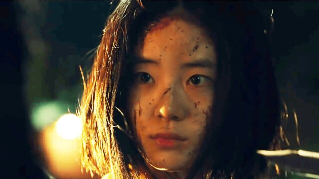 韩国科幻动作电影《魔女2》,辛西娅觉醒双S级超能力,超越姐姐具子允.