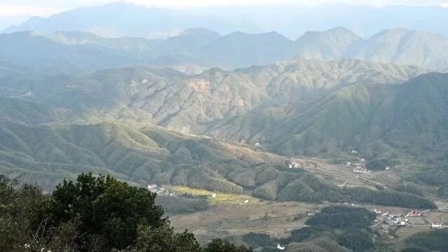 云台山 贵溪一处绝佳登山观景地