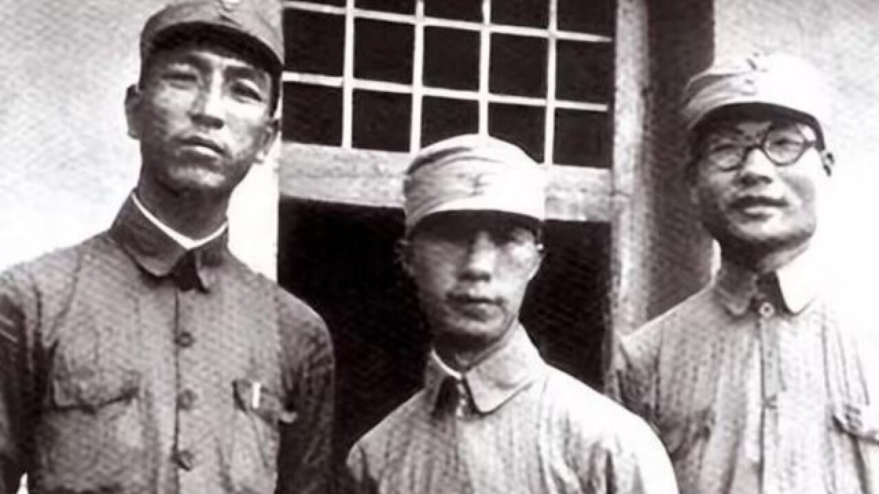 中国王牌军20:1938年,黄克诚首次指挥344旅作战,重击敌人