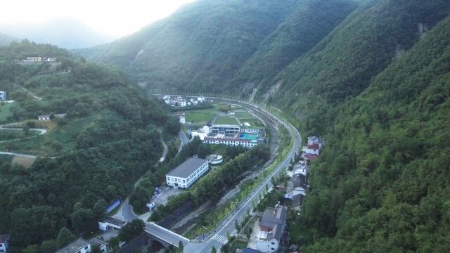 西康高铁项目建家建线