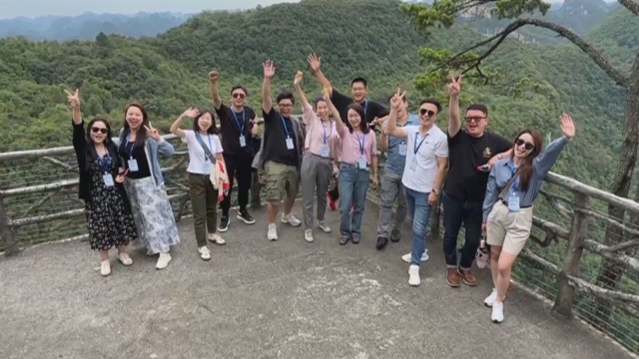 港澳青年参访“中国天眼” 学习南仁东精神