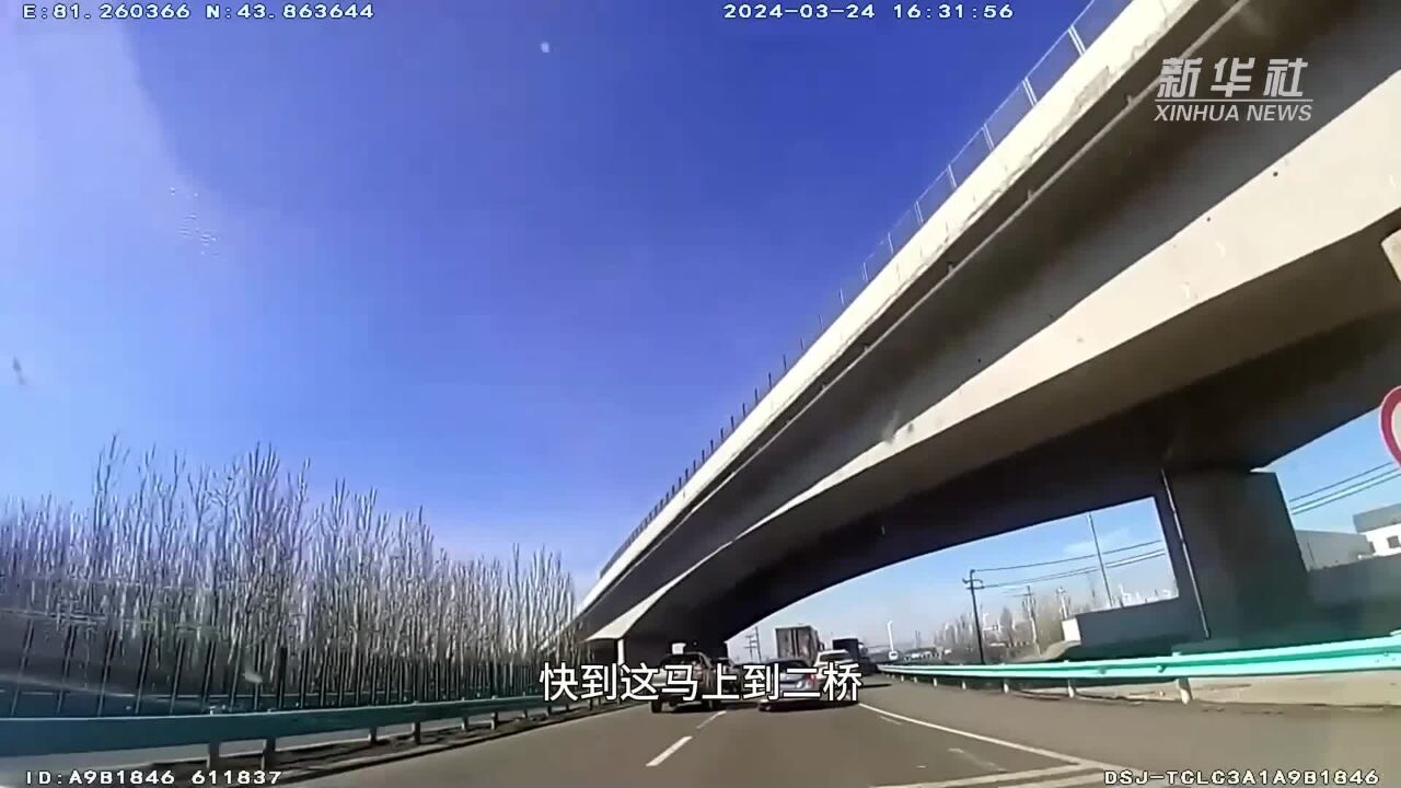 孕妇临产 民警同时间赛跑 全力护送