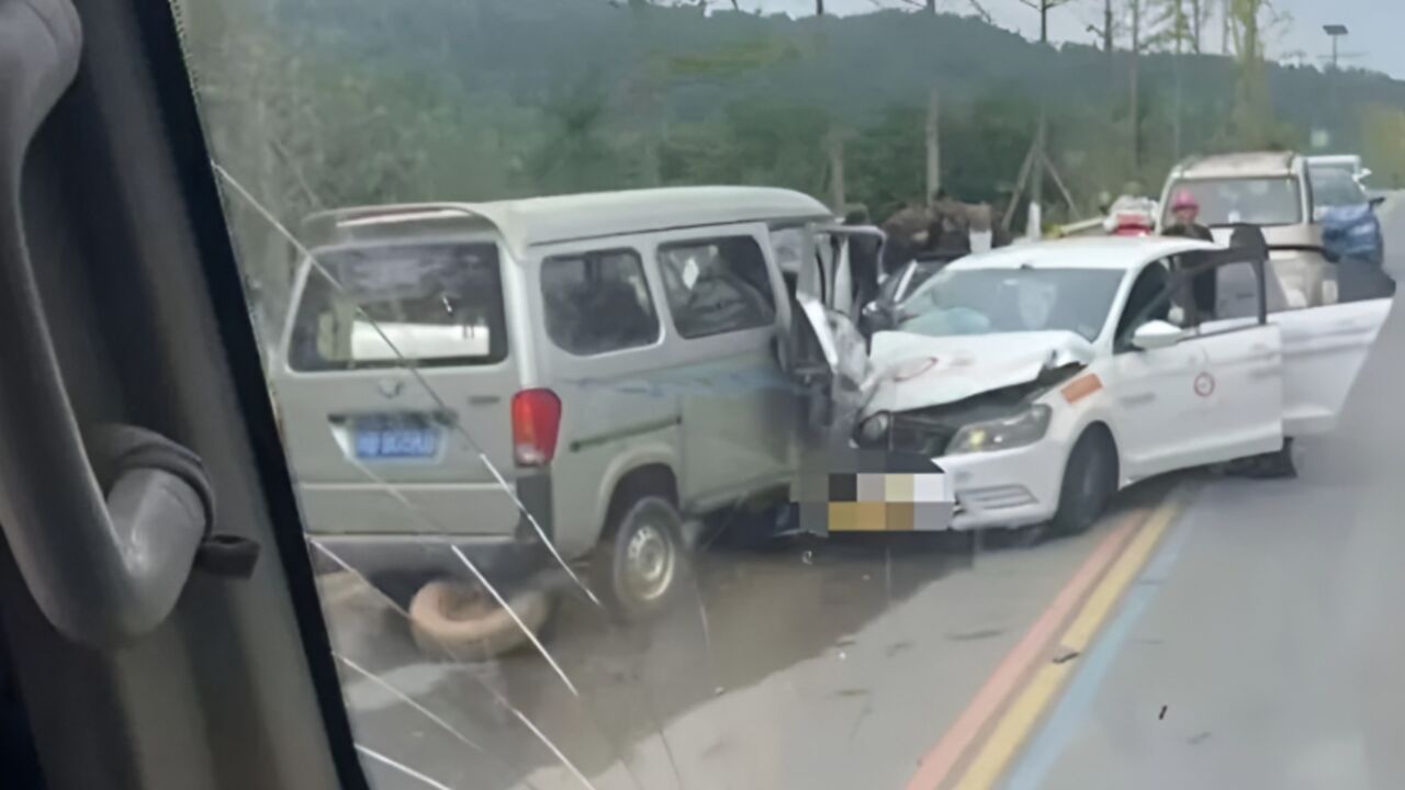 学员学车时不幸车祸身亡!驾校回应:教练车被撞,已报警处理