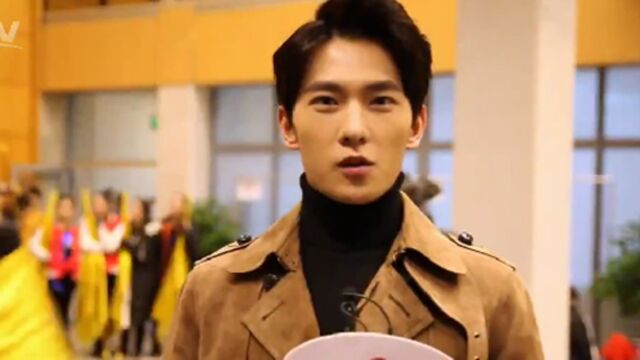 失落的微光：命运的邂逅