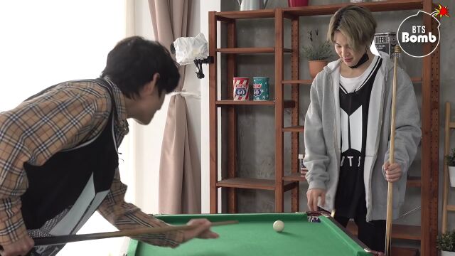 [BANGTAN BOMB] Jimin vs V Pool Game