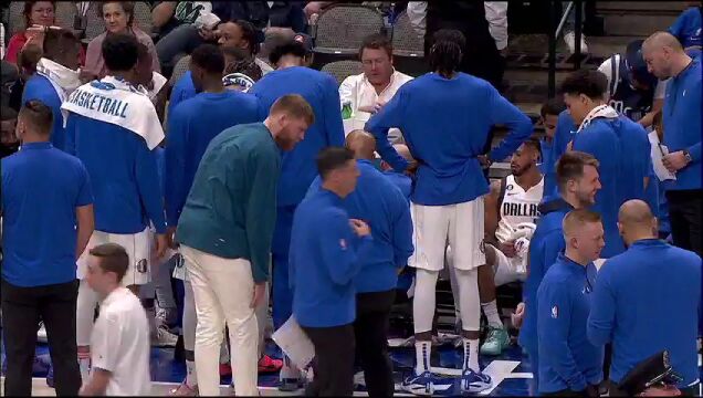  NBA季前赛：魔术vs独行侠第4节中文解说回放