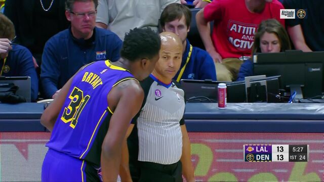 NBA常规赛：湖人vs掘金英文原声全场回放