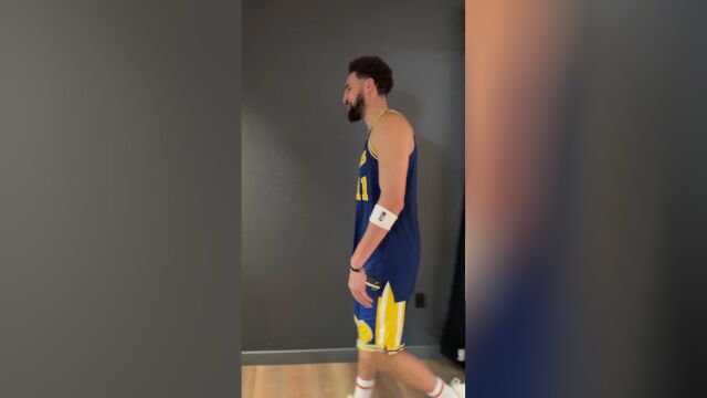 库里儿子卡侬和汤叔叔互动 竟然直接喊汤普森大名