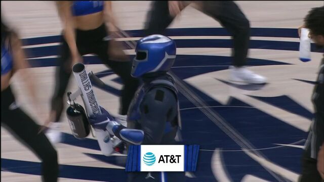 NBA常规赛：鹈鹕vs独行侠第4节英文原声回放