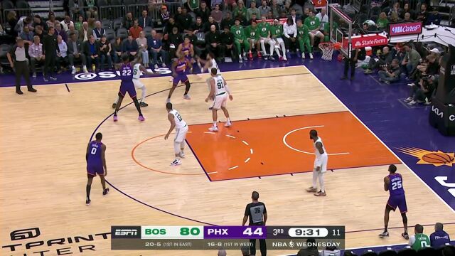 扣一个发泄怒气 艾顿助飞布克挂筐暴扣