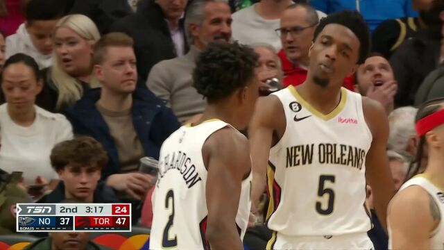 怎么就管不住手呢！特伦特犯规不痛不痒赔上2+1