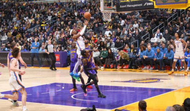 亚历山大vs湖人集锦 全场空砍27+5+8输掉关键一战