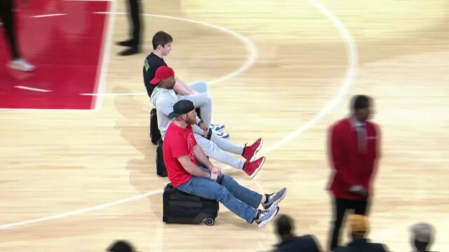 NBA常规赛：篮网vs老鹰第3节 中文解说回放