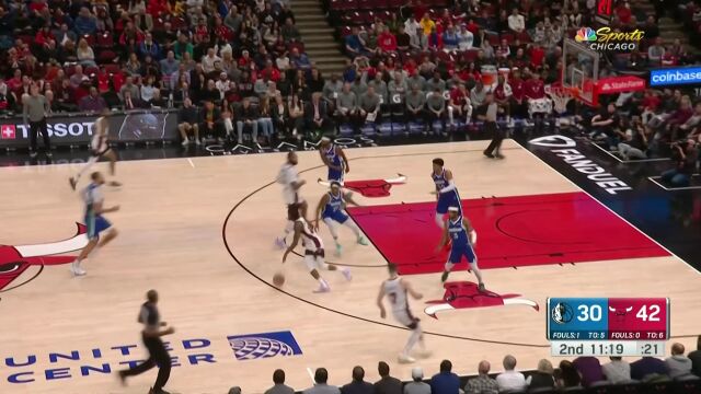 视防守如无物！德罗赞脚踩油门突破抛进神仙球还加罚