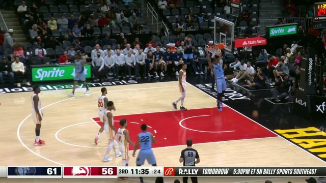 目标明确！狄龙眼观六路炮弹直传助攻蒂尔曼干拔重扣