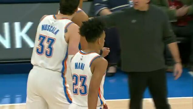 NBA常规赛：老鹰vs雷霆第1节 英文解说回放