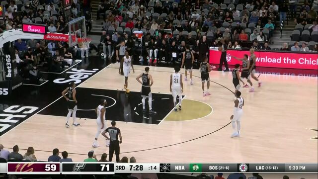 骑士vs马刺第3节英文原声回放