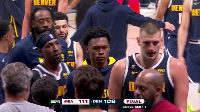 穆雷错失绝平三分 掘金苦吞季后赛主场首败