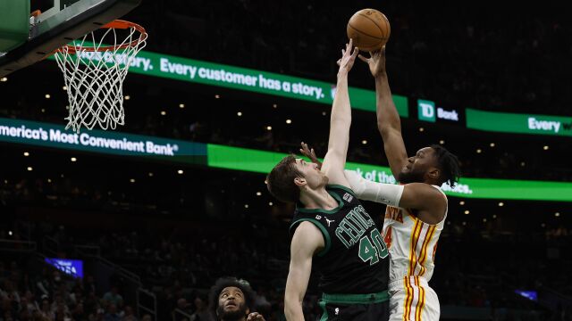 布鲁诺-费尔南多vs凯尔特人集锦 19分10篮板镇守篮下