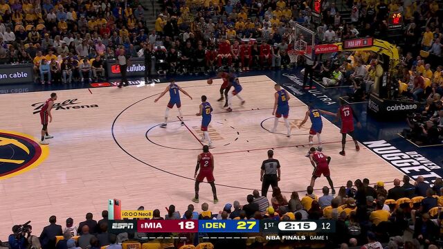 任你怎么防！ 阿德巴约接球中投面对约老师手起刀落